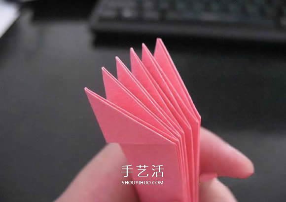 赠送初恋的小礼物!折纸蔷薇戒指的折法图解