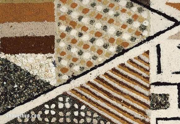 大地的图腾,用沙子拼成的美丽沙画