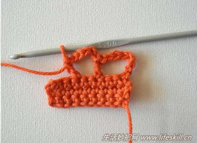 钩针手工编织——王冠胸针