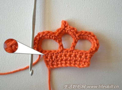 钩针手工编织——王冠胸针