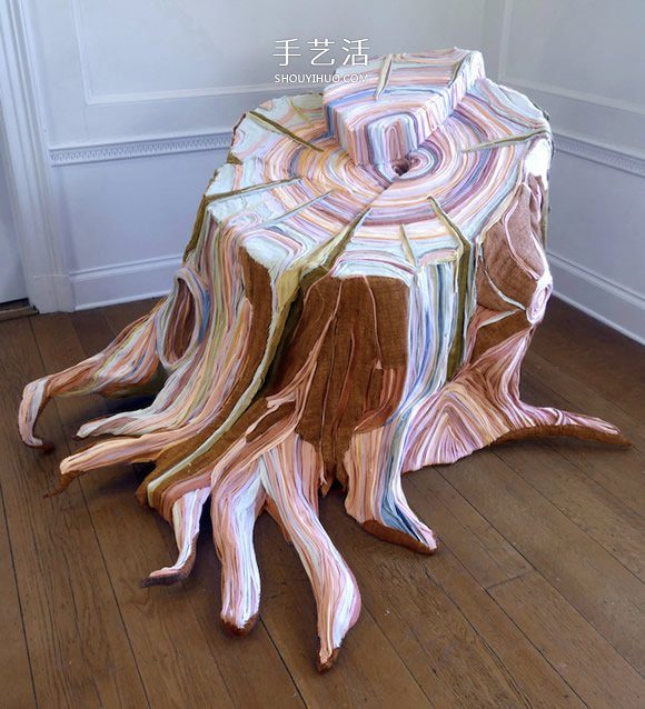 思念故人!过世父亲的旧衣物制作成树桩装置