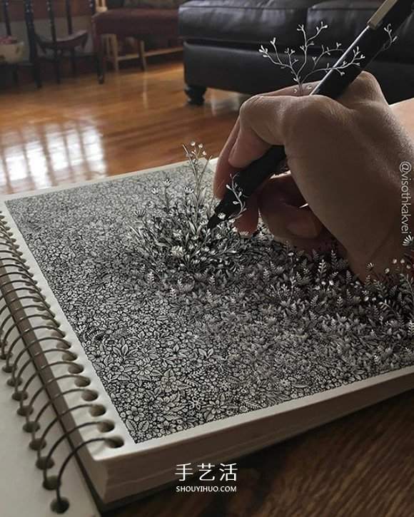 “跃”出纸面的立体画 柬埔寨艺术家的生动涂鸦