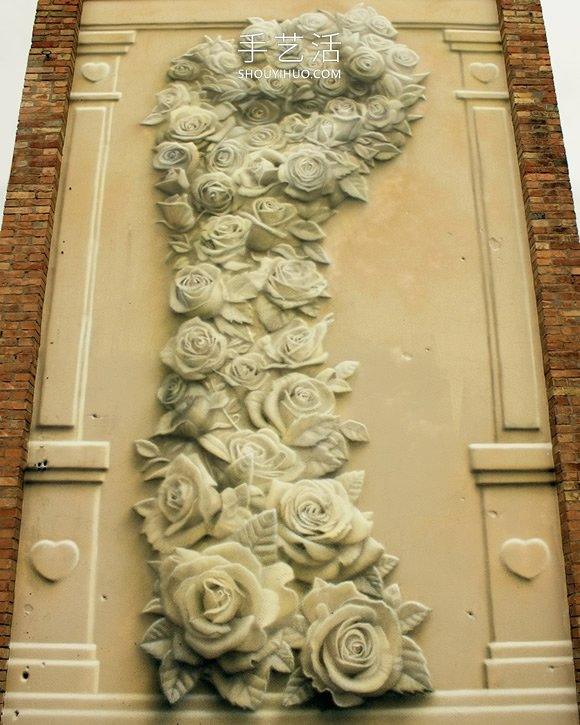 画出由花组成的立体拳头,象征着和平的力量