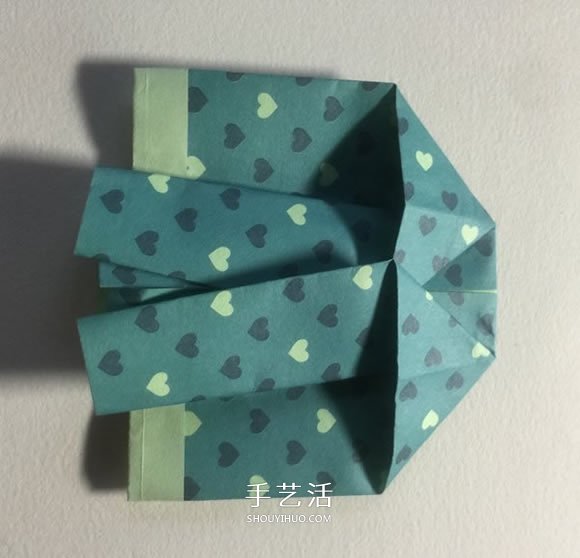 手工折纸西服的折法图解教程 简单又漂亮!