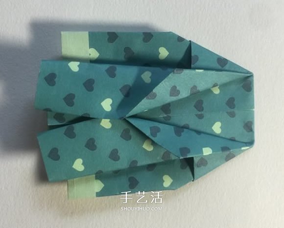 手工折纸西服的折法图解教程 简单又漂亮!