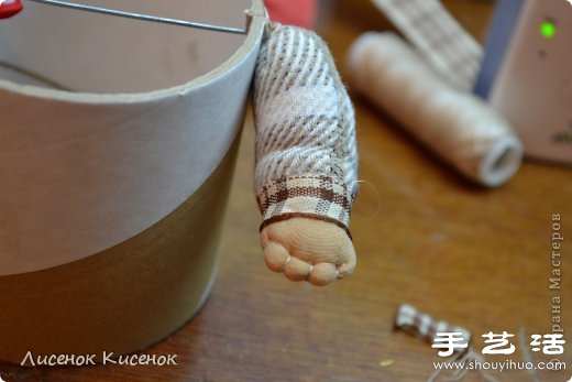 透明胶桶变废为宝手工DIY小矮人玩偶/人偶