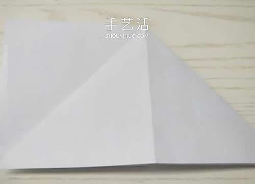 幼儿园简单折纸教程 可爱小飞碟的折法图解
