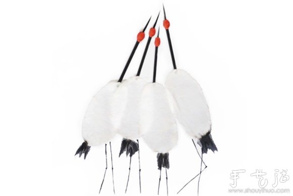 用化妆品创作的绘画作品