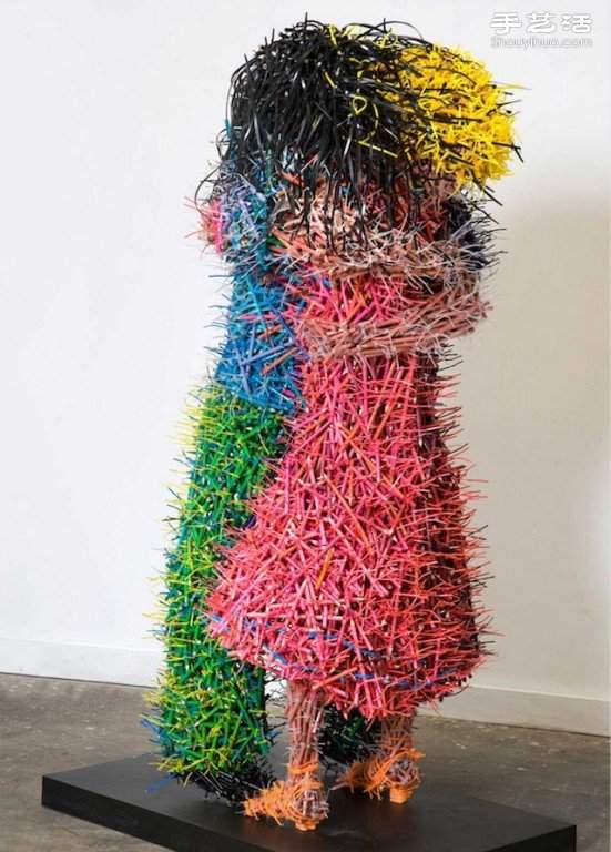 多彩铅笔创意DIY美轮美奂雕塑画作