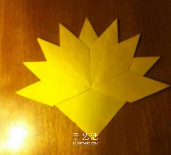 幼儿枫叶的折纸方法 简单折叠枫叶图解教程