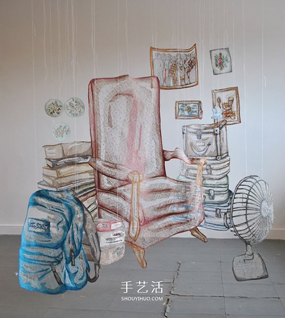 用线创作雕塑装置 彷彿一吹即散的“线画” 