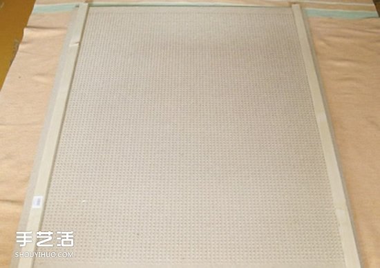 图钉画制作教程:他用一个月钉出女友肖像画