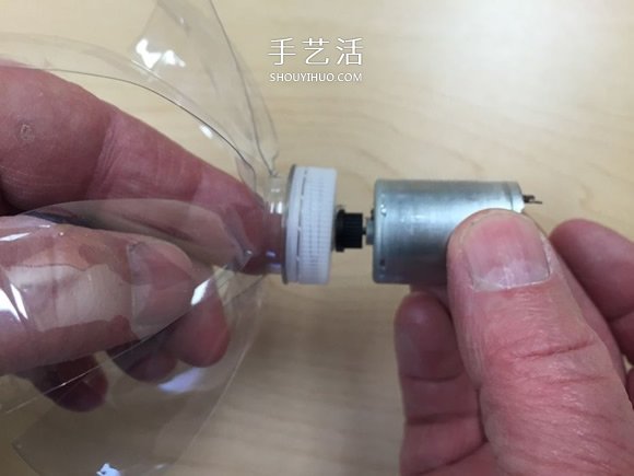 自制电动风力车玩具的制作方法教程