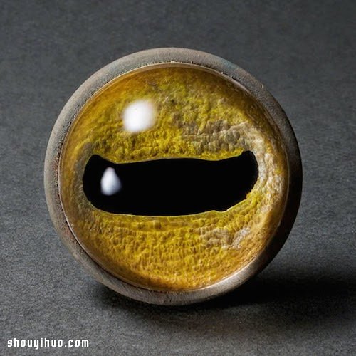 超写实绘画:充满迷幻魅力的立体大眼睛