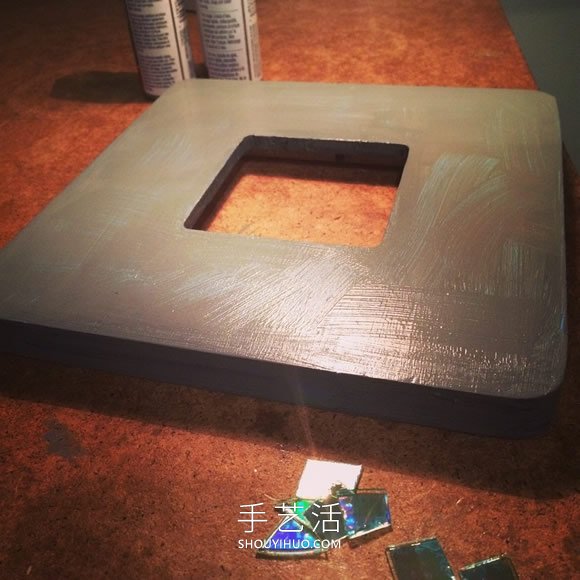 马赛克风格的旧相框改造 几张光盘旧搞定!