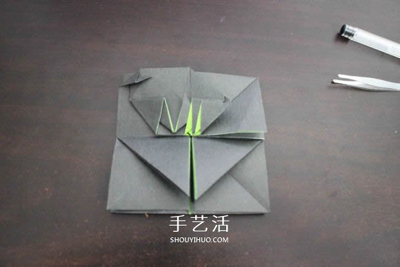 耐克标志的折纸方法 怎么折NIKE标志的图解