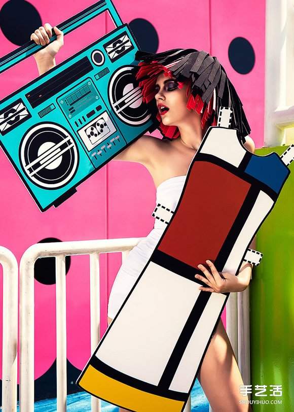 真人版纸娃娃!利用硬纸板制作的平面服装