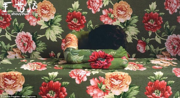 消失在花丛中的人体彩绘