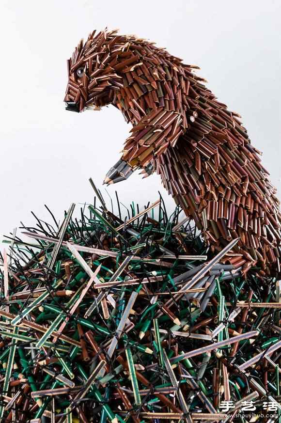 彩色铅笔DIY而成的创意雕塑