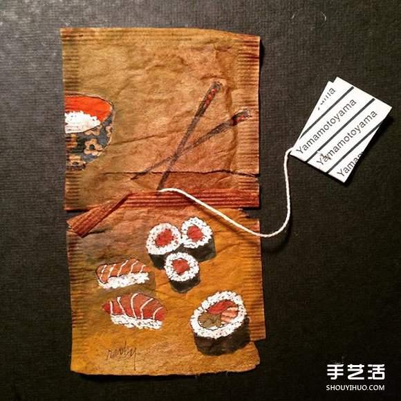 变废为宝：艺术家用喝过的茶包当画布写日记